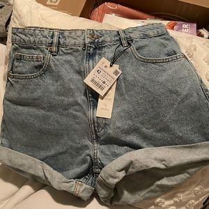 Zara Mom Fit Shorts